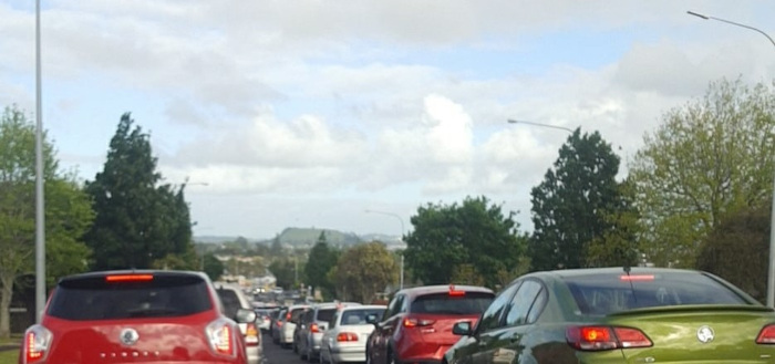 Traffic jam on Pakuranga Highway - image from Top of Pakuranga - advantages of storage in Ellerslie